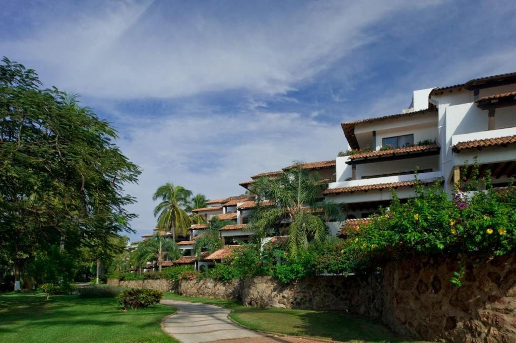 Vamar Vallarta Marina &